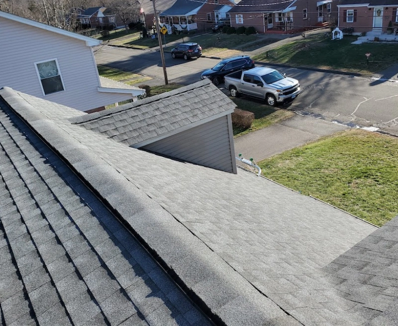 Completed GAF architectural shingle roof after replacement by Spangler Roof Systems