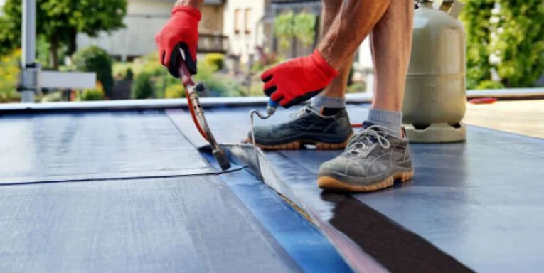 Emergency tarping and roof repair after storm damage in Kentucky